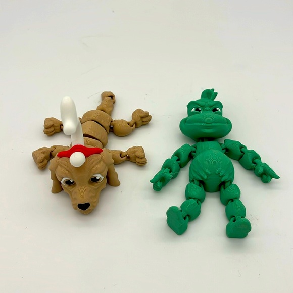 3D printed The Grinch and Max 4”  Fidget Toy Fun Collectible Stress Re… - Picture 1 of 3